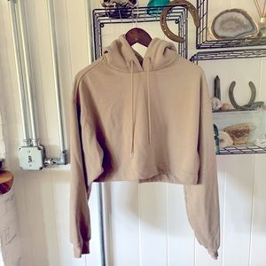 ALO YOGA SIZE SMALL.  Light brown cropped hoodie
